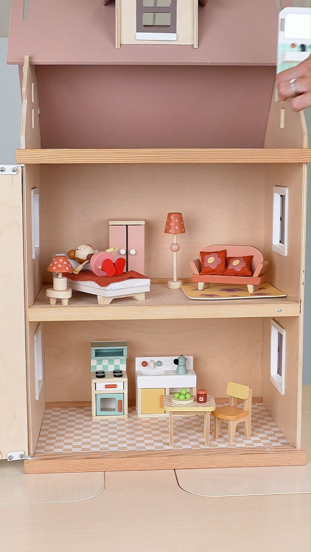 Amazon.com: Tender Leaf Toys - Foxtail Villa - Beautiful Mid-Sized